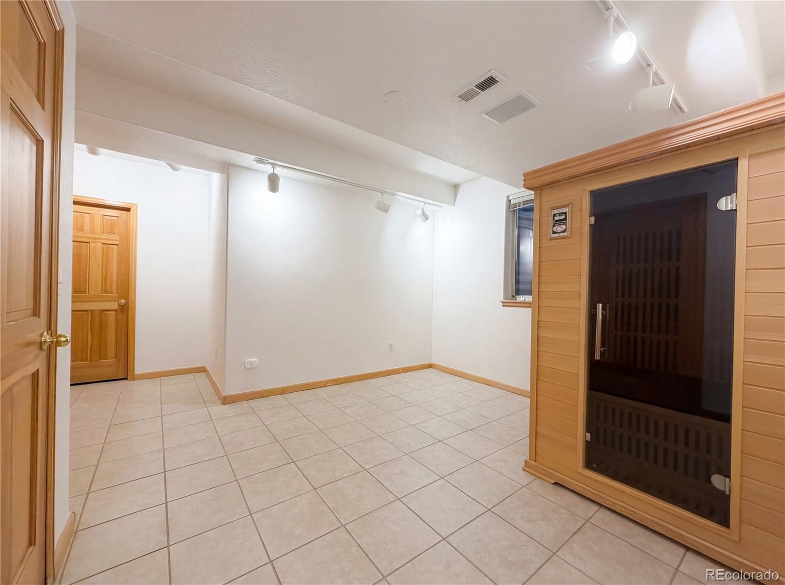 231 Maggie Street Longmont CO 80501