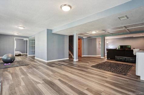 9515 S Estes Way Littleton CO 80127