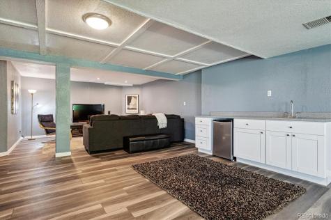 9515 S Estes Way Littleton CO 80127