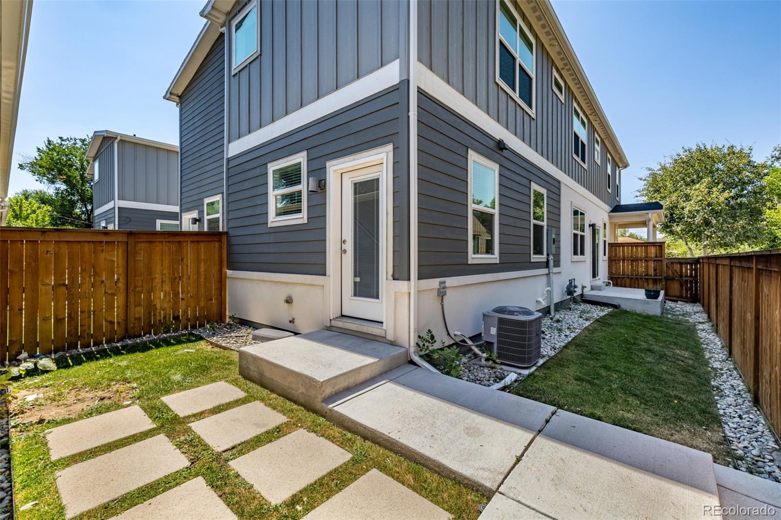 2858 S Delaware Street Englewood CO 80110