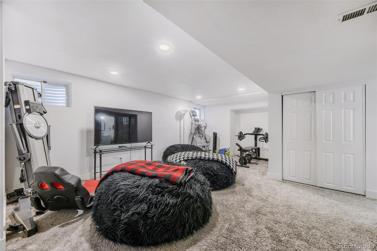 211 Durham Court Castle Pines CO 80108