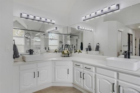 211 Durham Court Castle Pines CO 80108
