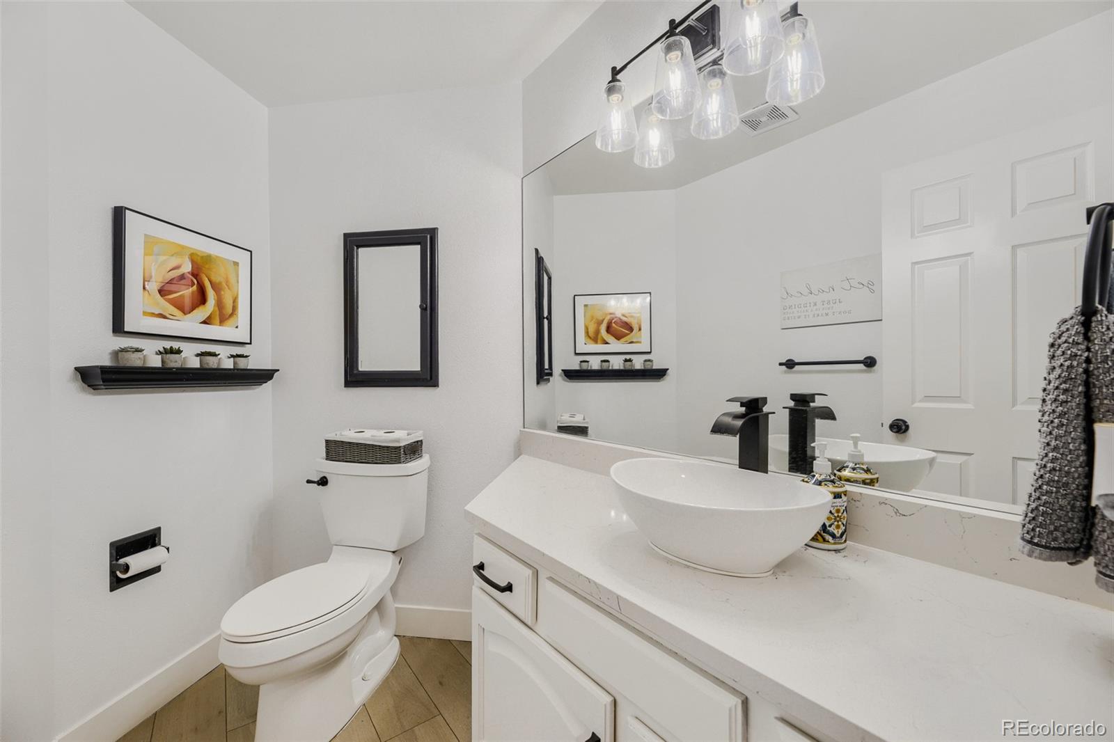 211 Durham Court Castle Pines CO 80108