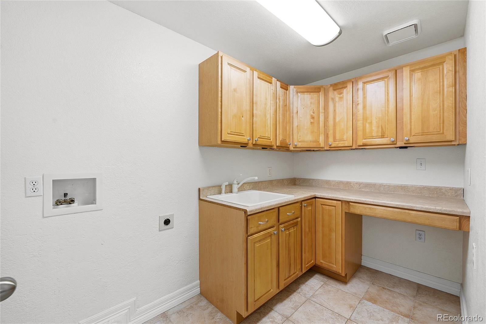 6566 S Madison Court Centennial CO 80121