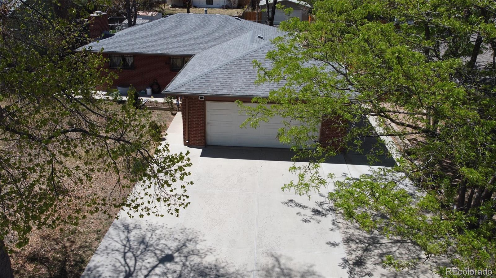 2077 Kingston Street Aurora CO 80010