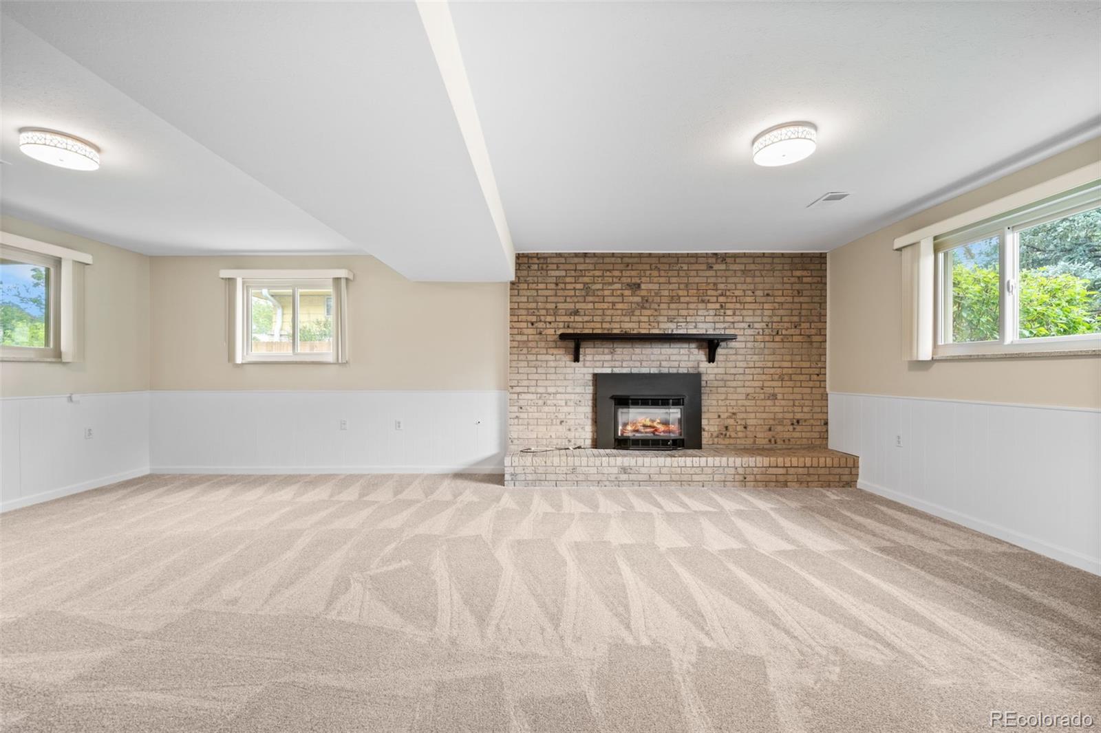2985 S Eaton Street Denver CO 80227
