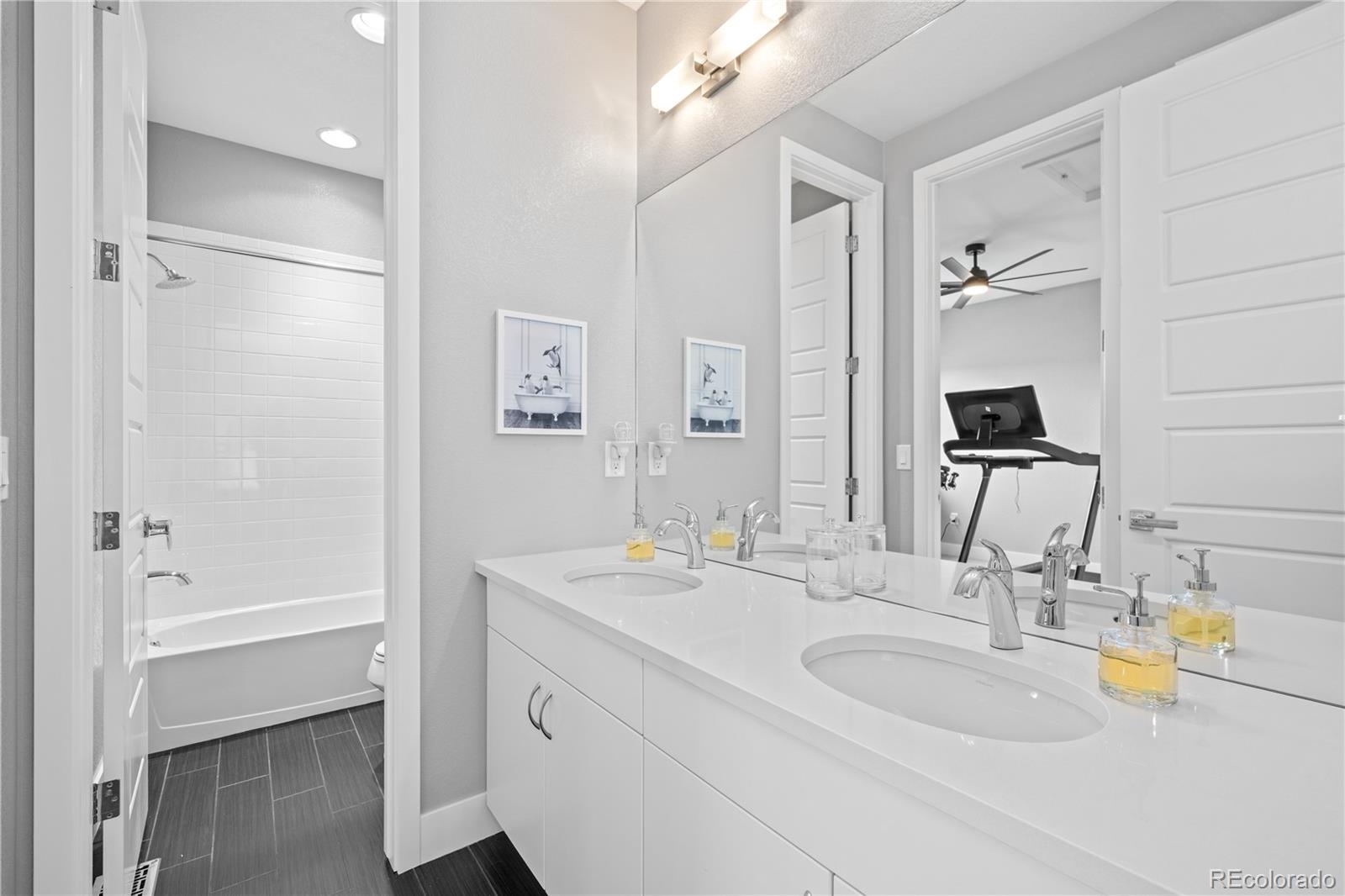 8659 E 54th Avenue Denver CO 80238