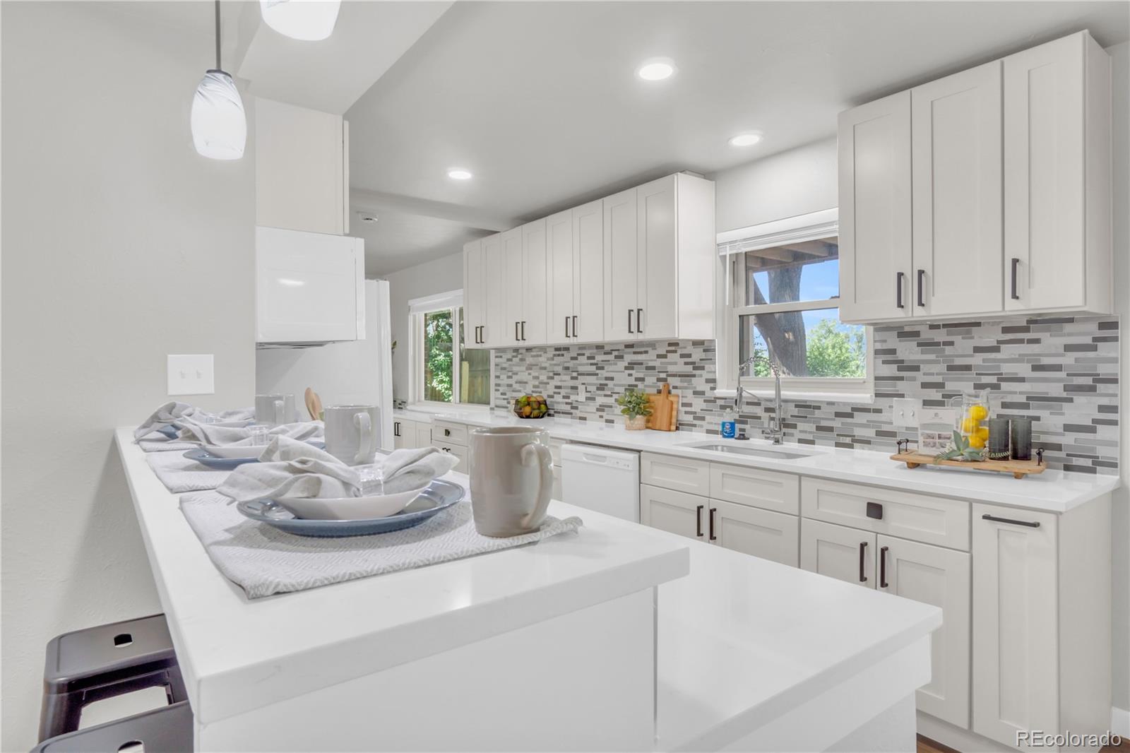 7055 S Costilla Street Littleton CO 80120