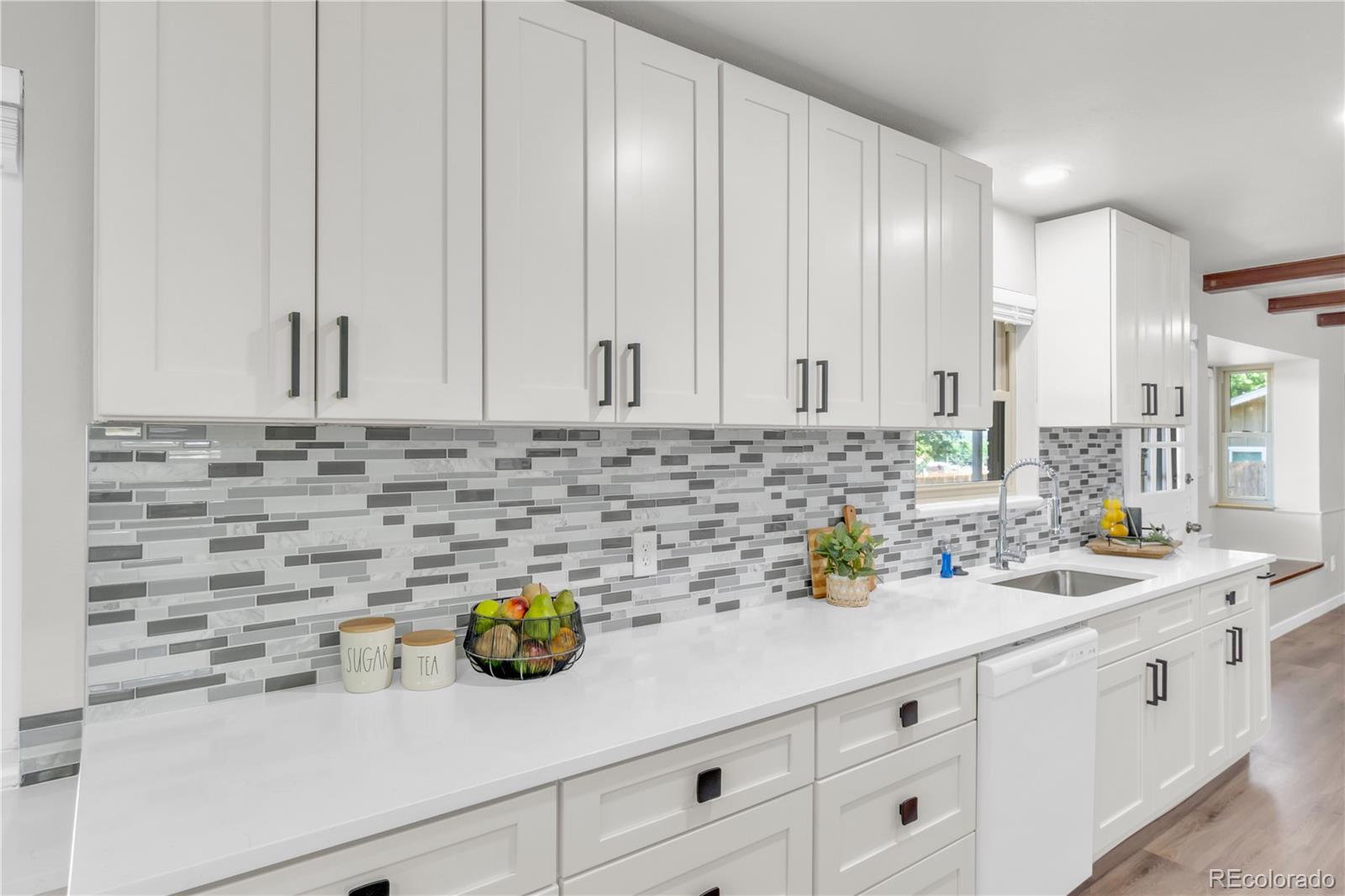 7055 S Costilla Street Littleton CO 80120