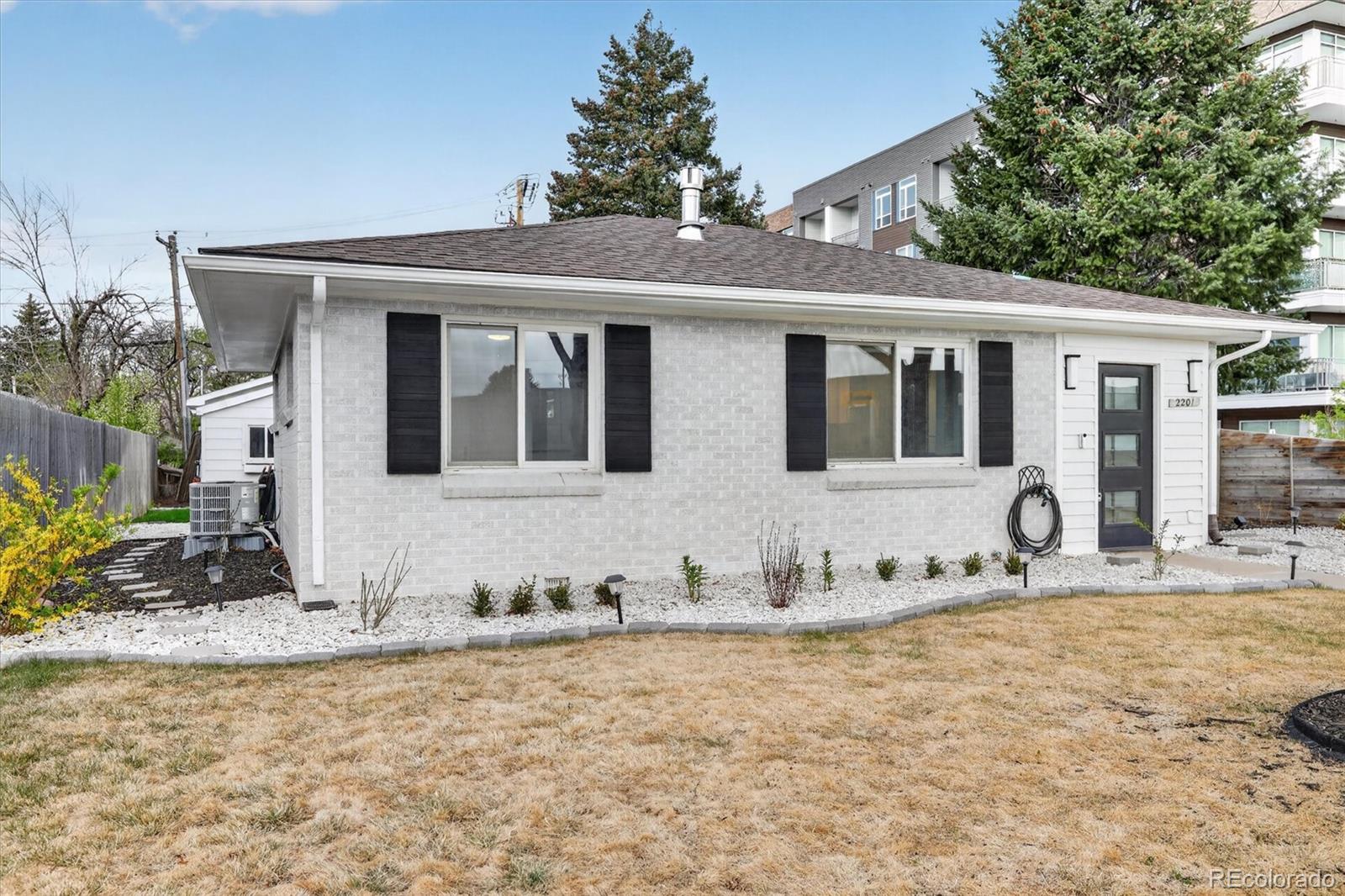 2201 S Dexter Street Denver CO 80222