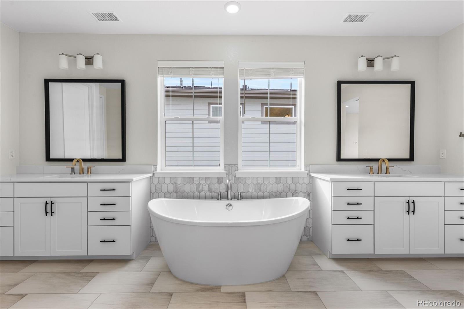 6907 Sunstrand Court Castle Pines CO 80108