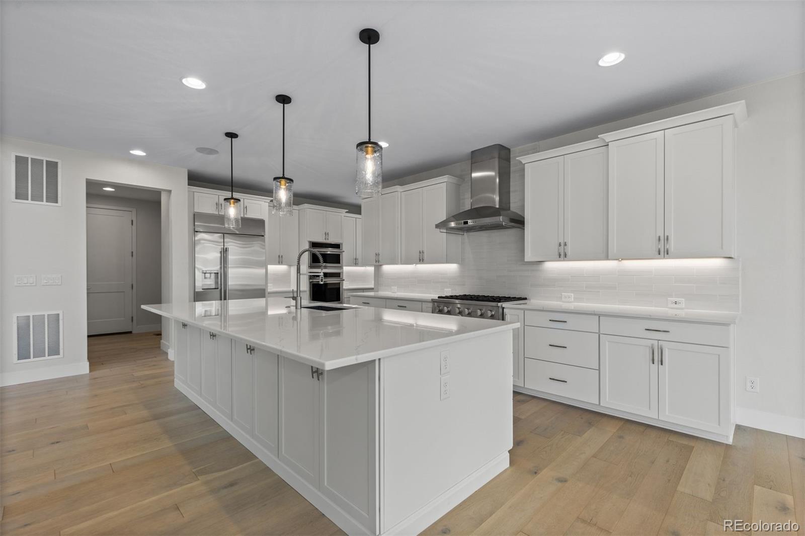 6907 Sunstrand Court Castle Pines CO 80108