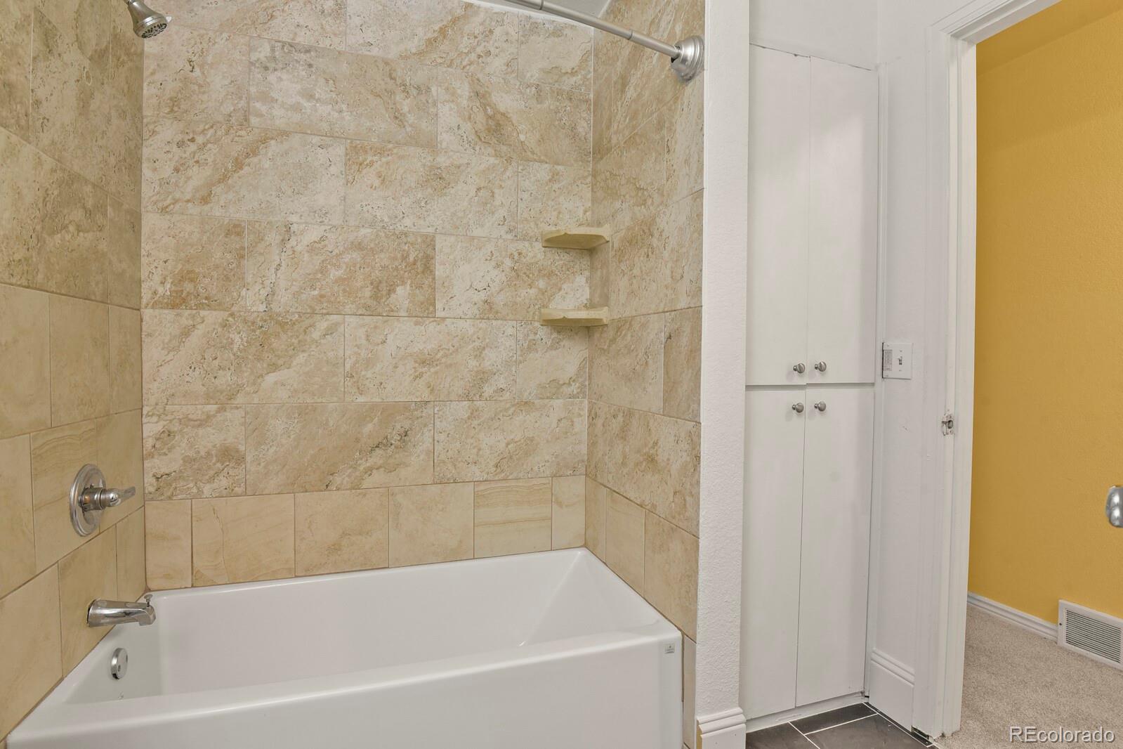 6906 S Spruce Drive Centennial CO 80112