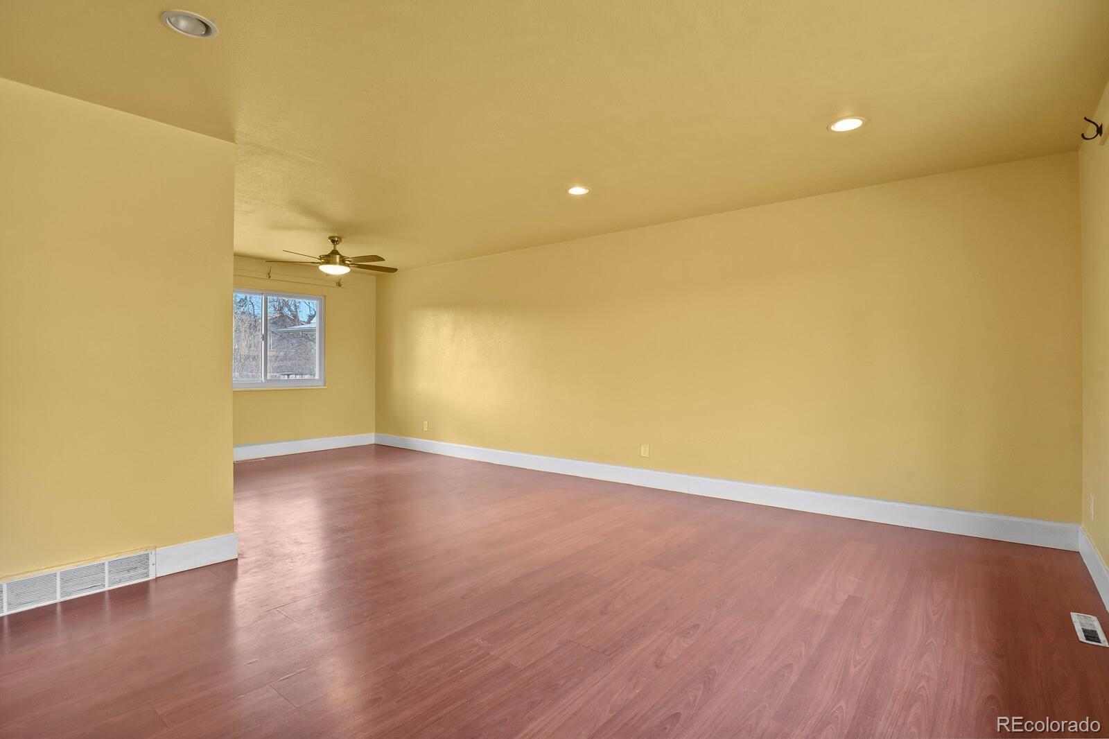 6906 S Spruce Drive Centennial CO 80112