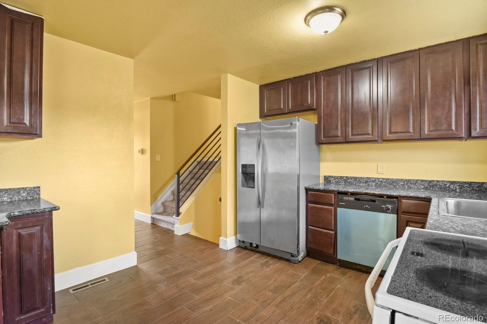 6906 S Spruce Drive Centennial CO 80112