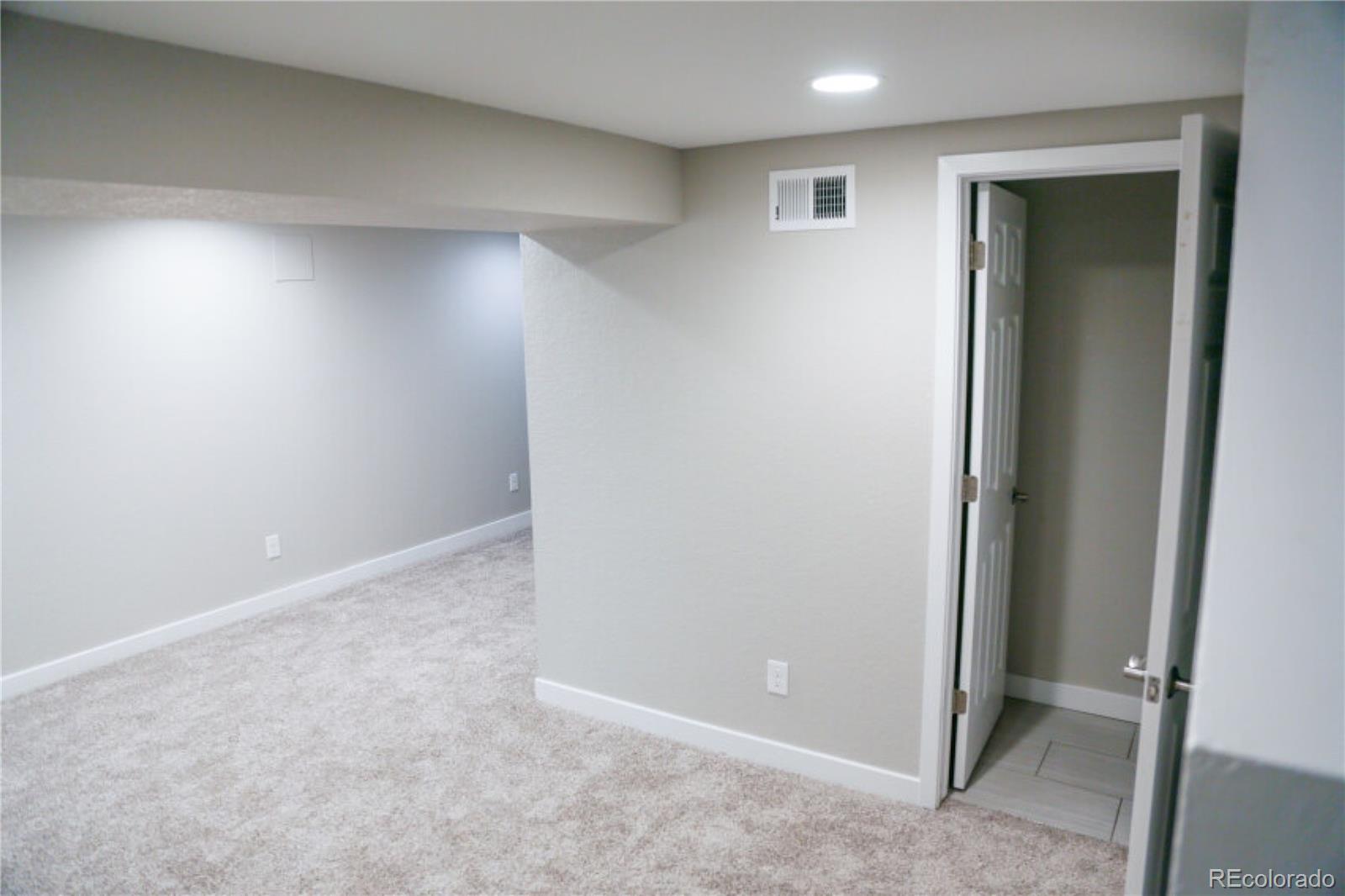 3290 Magnolia Street Denver CO 80207