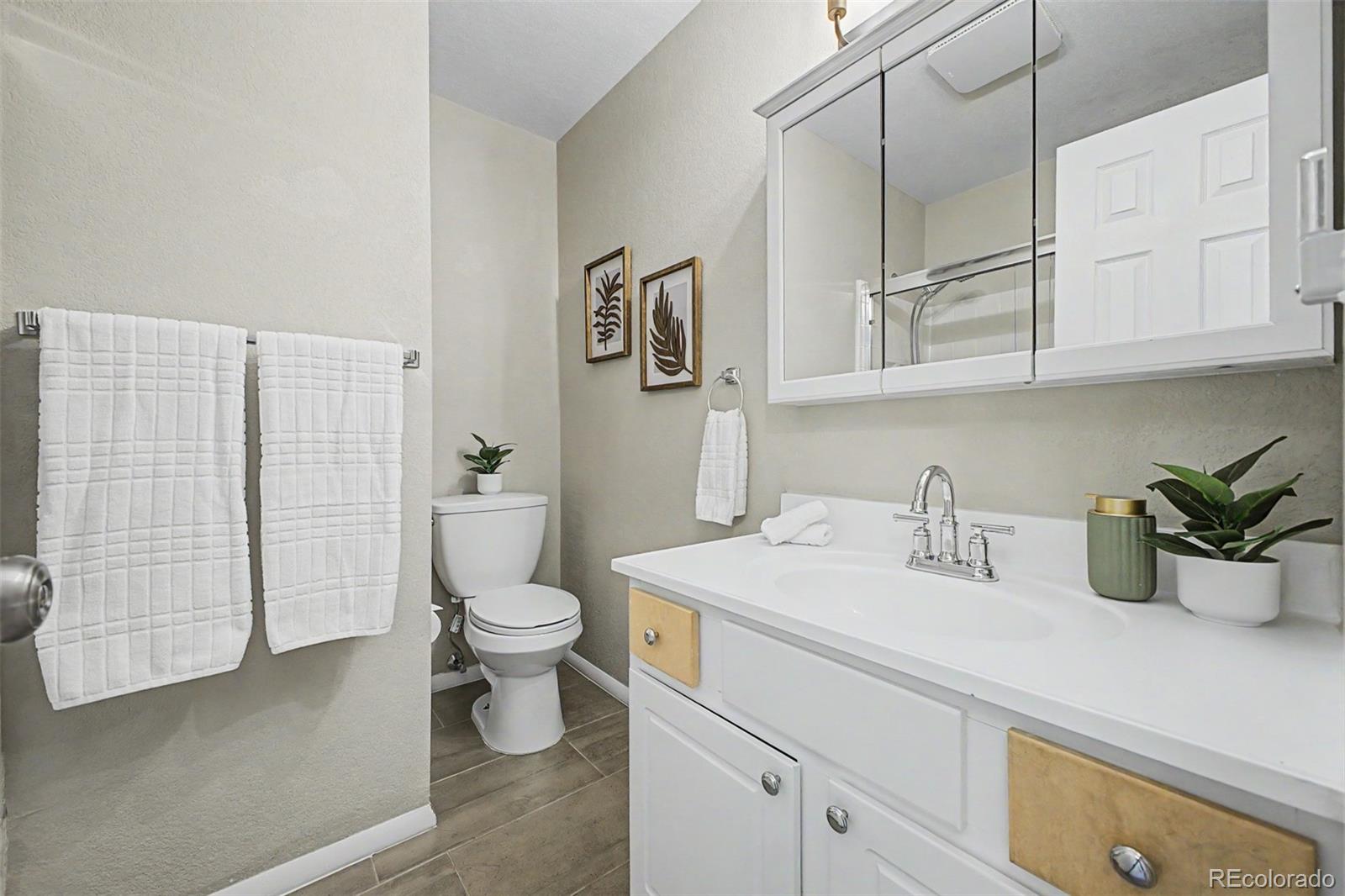 2115 S Ammons Street Lakewood CO 80227