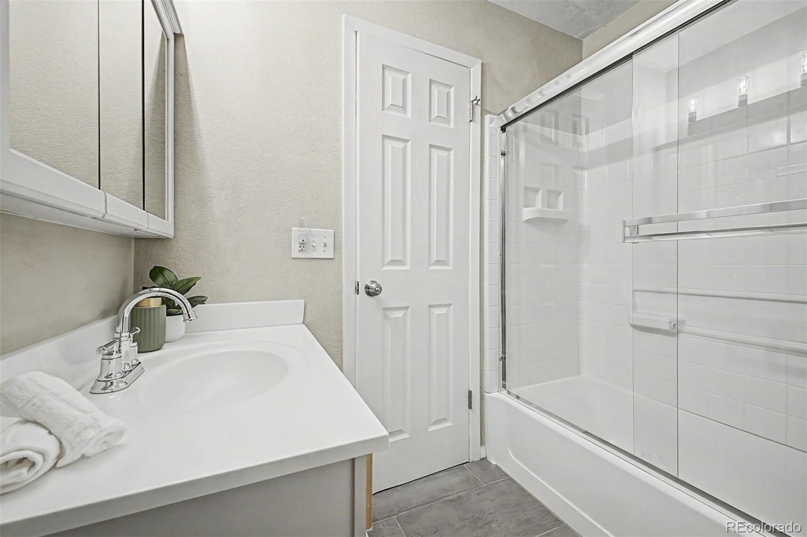 2115 S Ammons Street Lakewood CO 80227