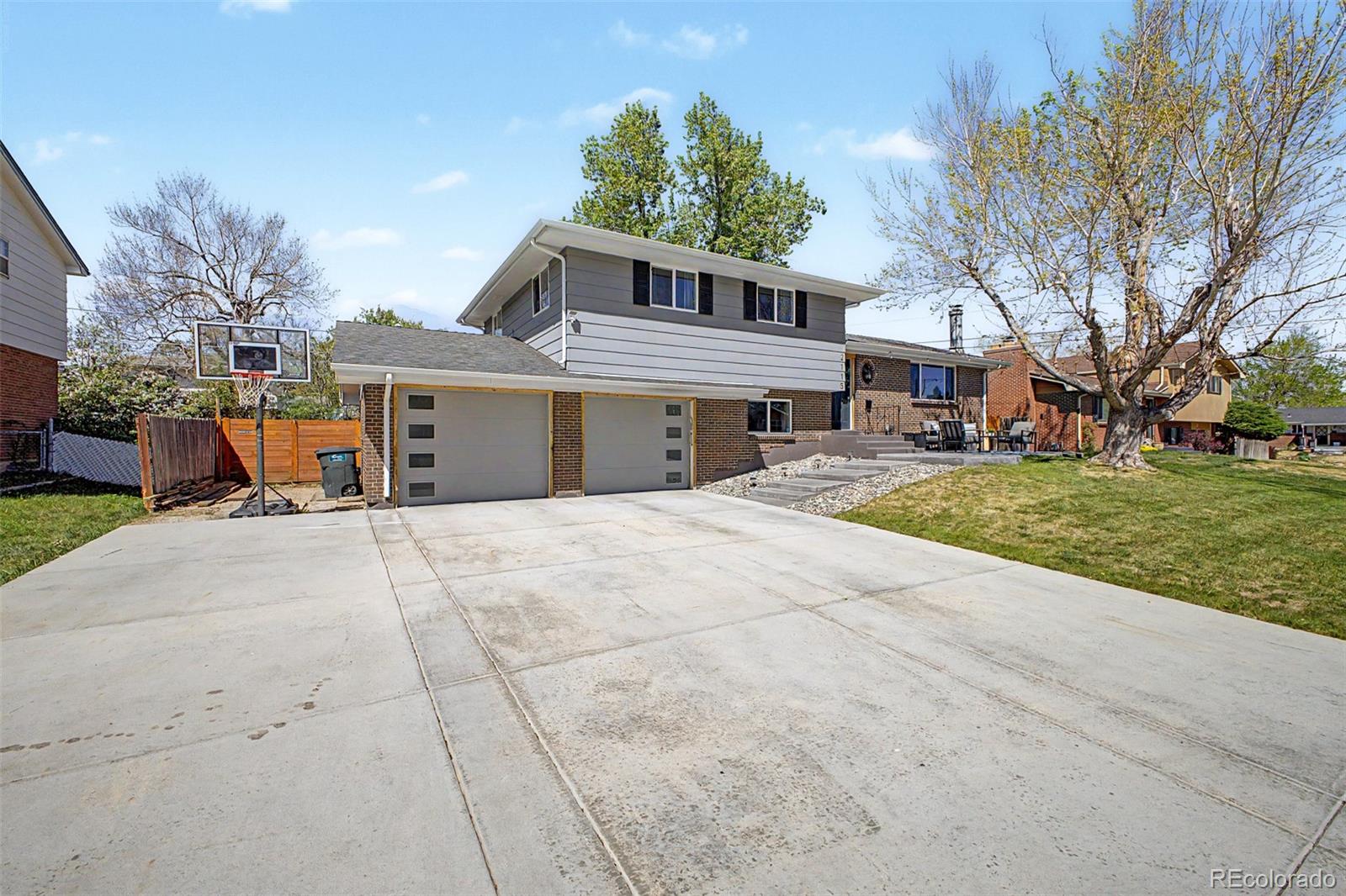 2115 S Ammons Street Lakewood CO 80227