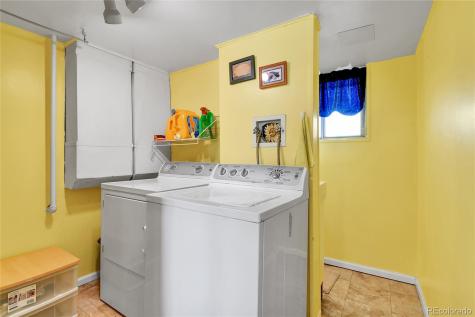 3266 S Wabash Court Denver CO 80231