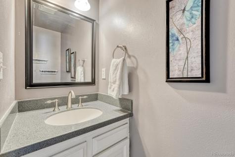 3317 S Elkhart Street Aurora CO 80014