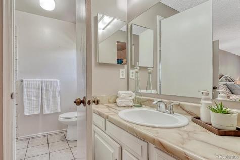 3317 S Elkhart Street Aurora CO 80014