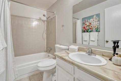 3317 S Elkhart Street Aurora CO 80014