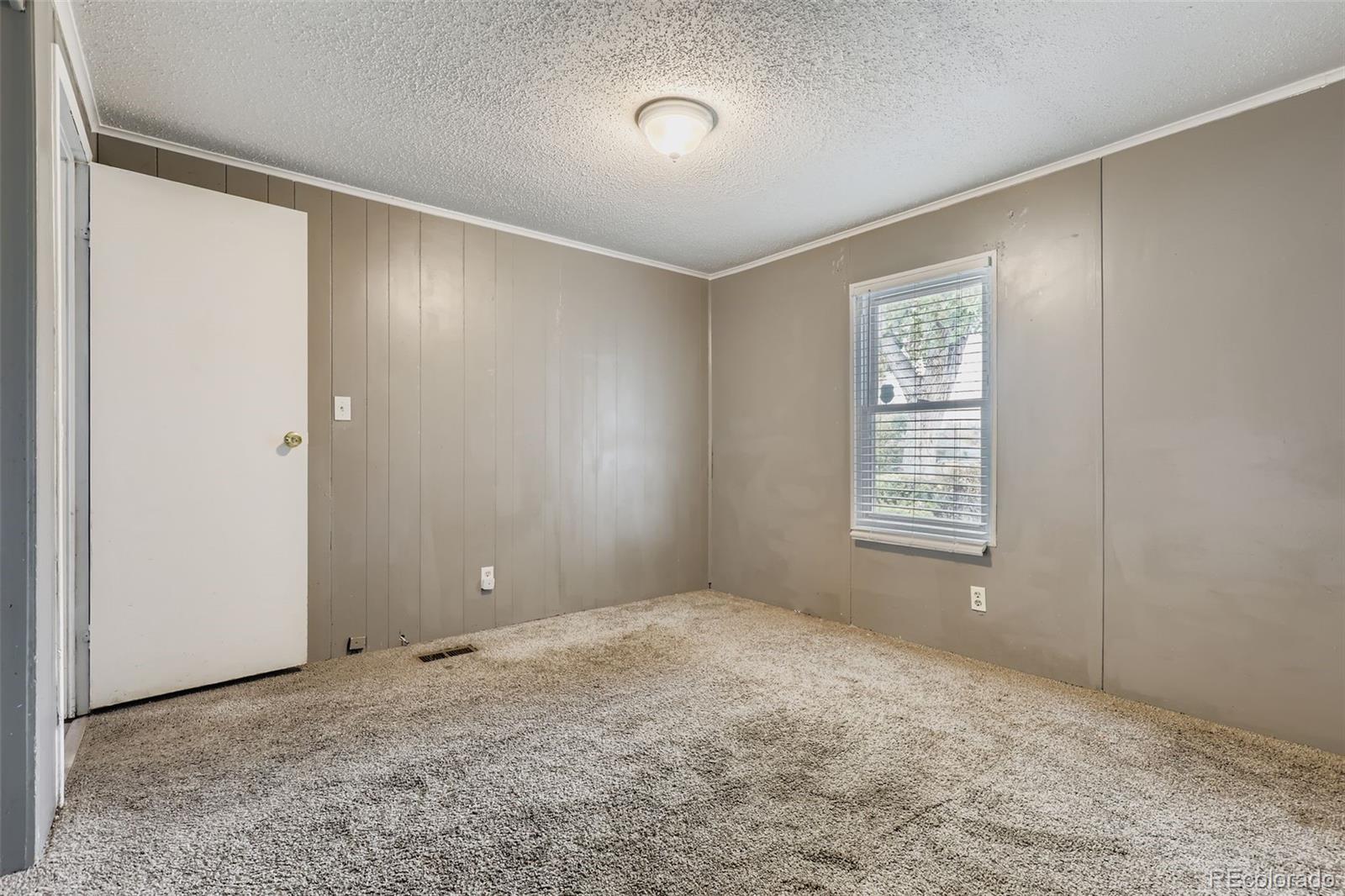 5540 Vallejo Street Denver CO 80221