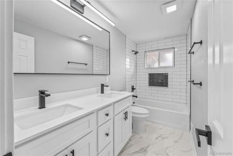7194 W 68th Avenue Arvada CO 80003