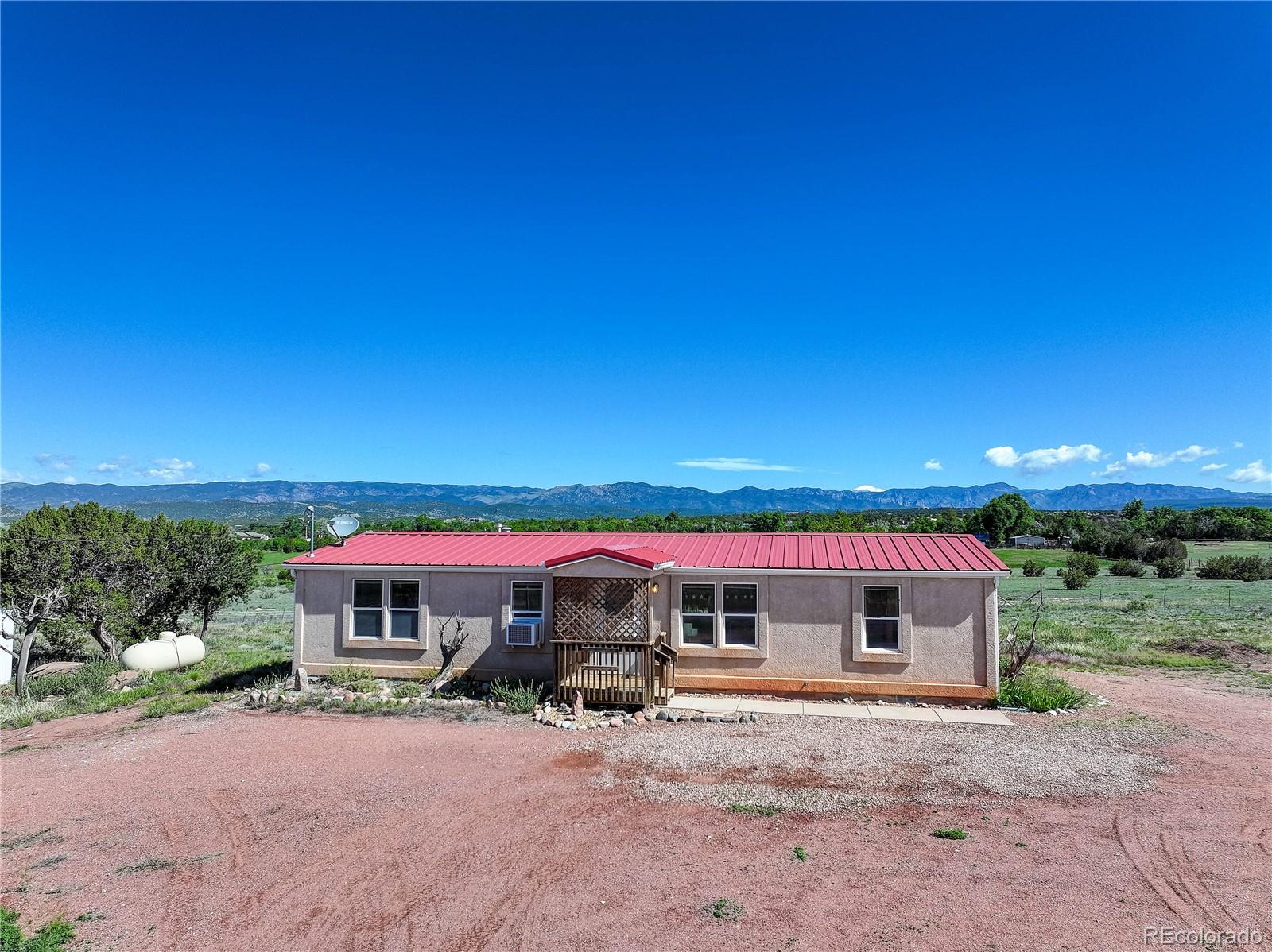 295 5th Street Penrose CO 81240