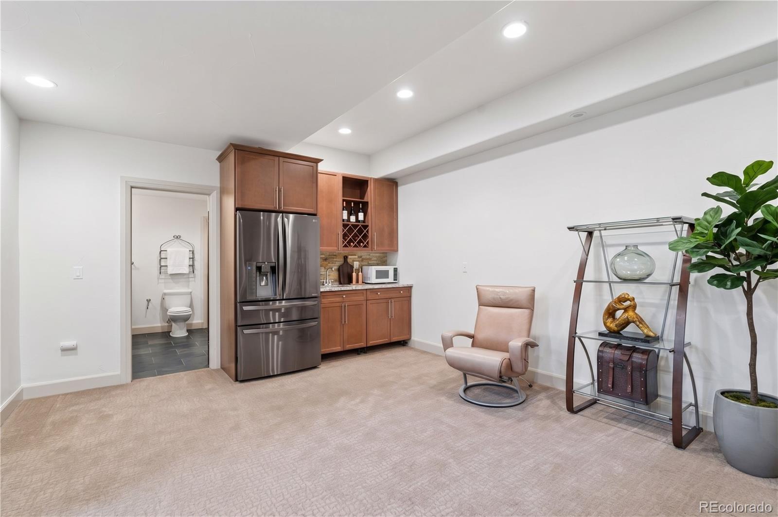 2335 N Glencoe Street Denver CO 80207