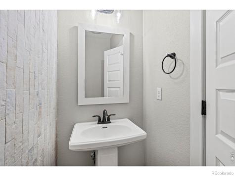 2124 Glean Court Windsor CO 80550