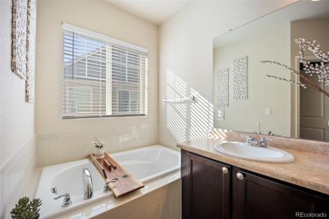1435 S Duquesne Court Aurora CO 80018