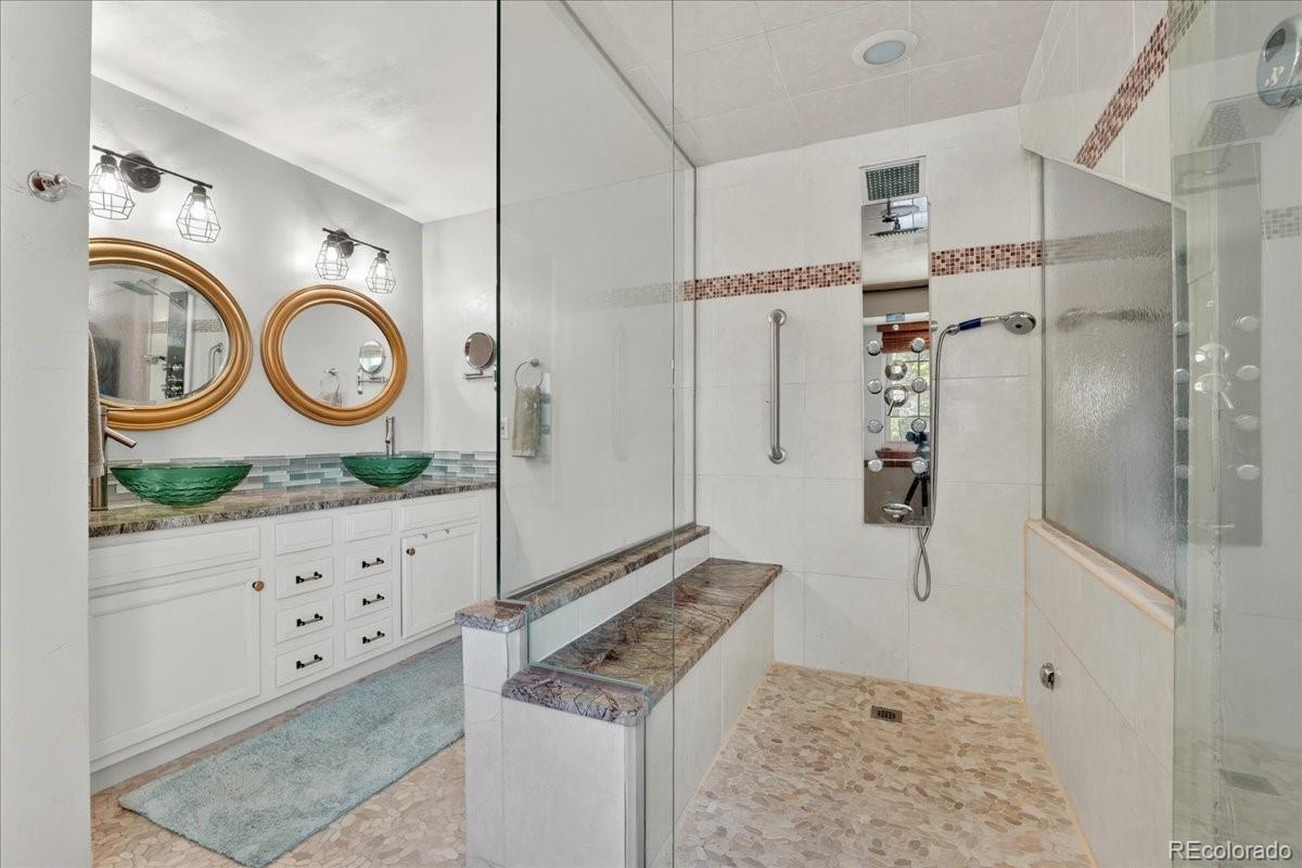 57 Yank Way Lakewood CO 80228