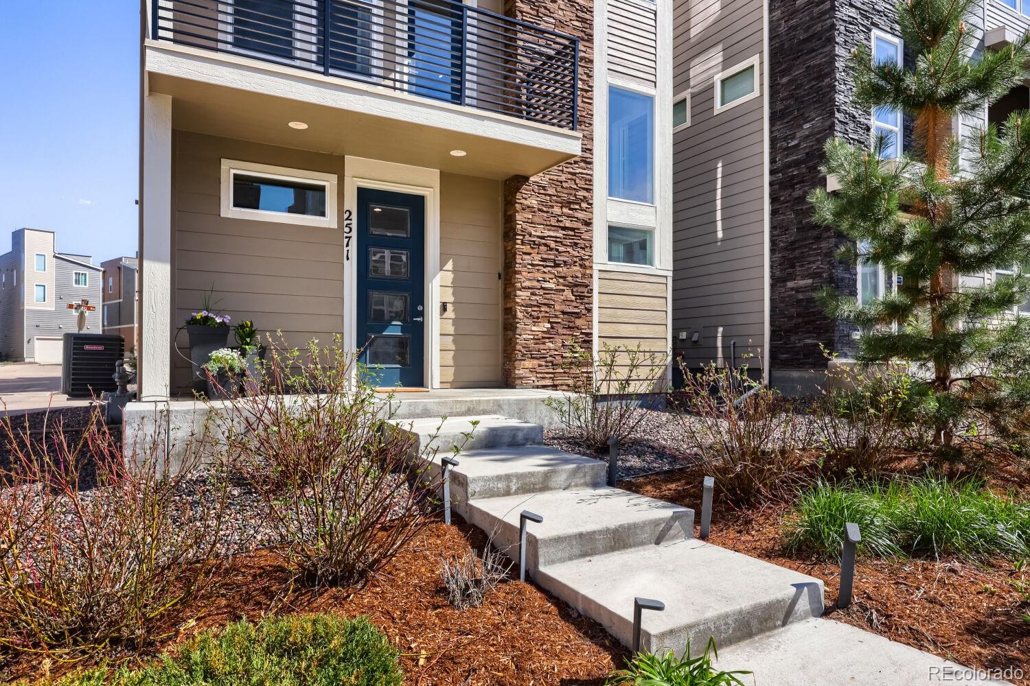2571 Palau Way Castle Rock CO 80109