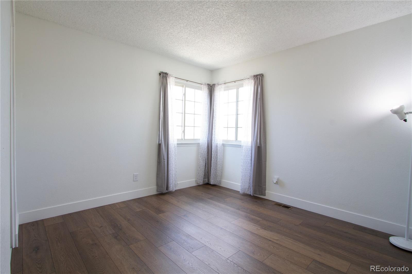 4868 S Johnson Street Littleton CO 80123
