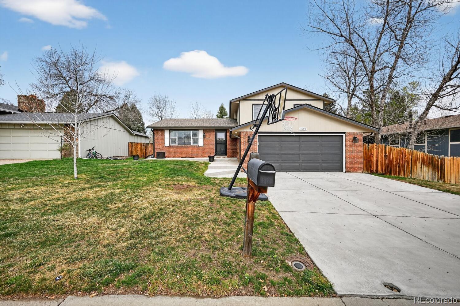7303 S Vance Street Littleton CO 80128