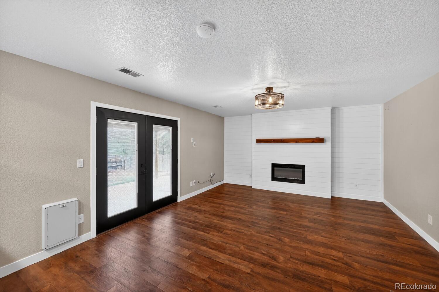 7303 S Vance Street Littleton CO 80128