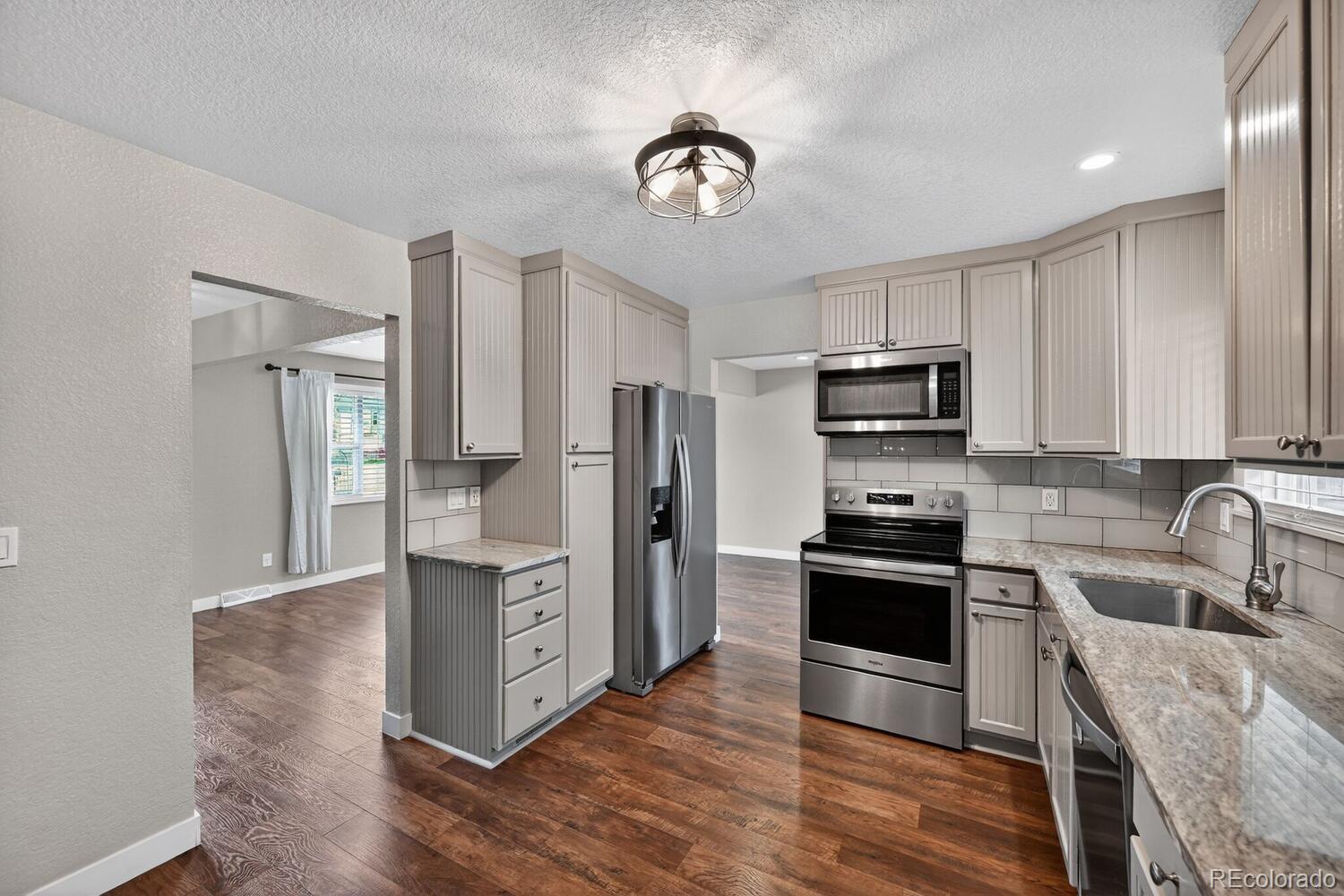 7303 S Vance Street Littleton CO 80128