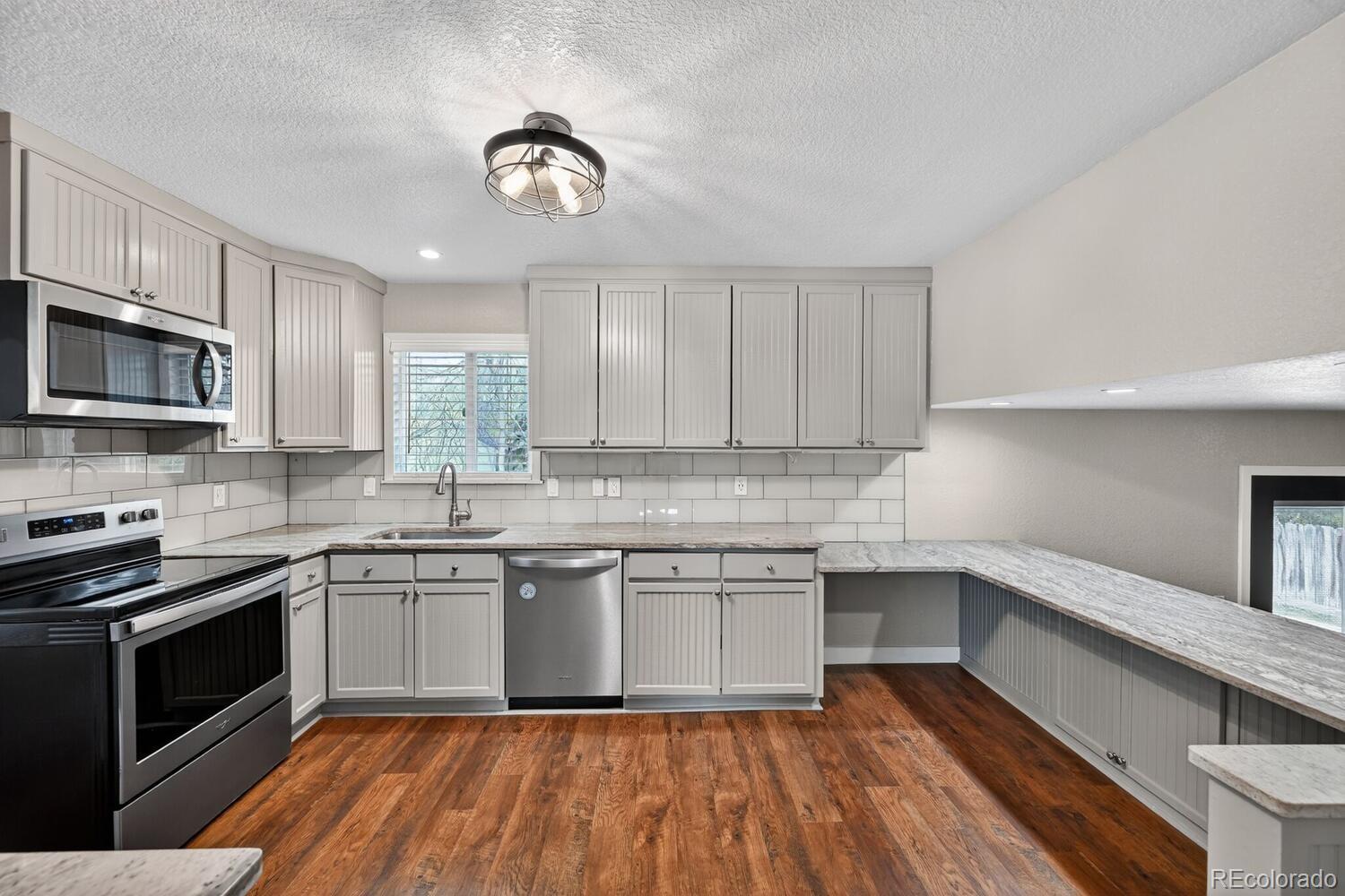7303 S Vance Street Littleton CO 80128