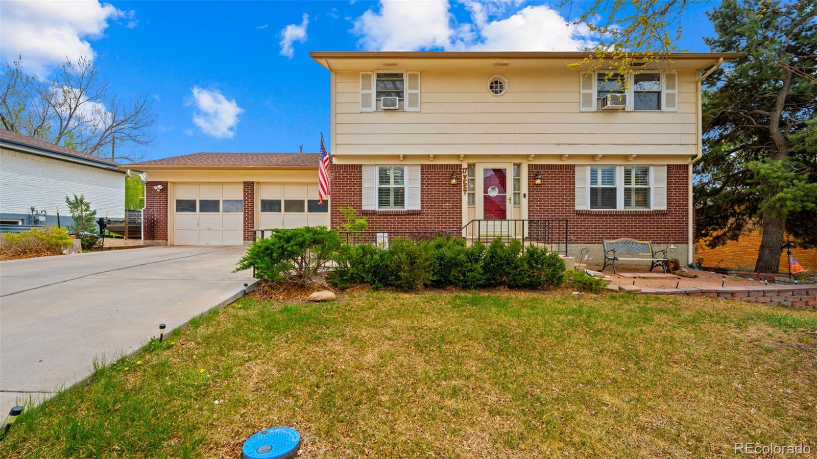 17 Clover Circle Colorado Springs CO 80906