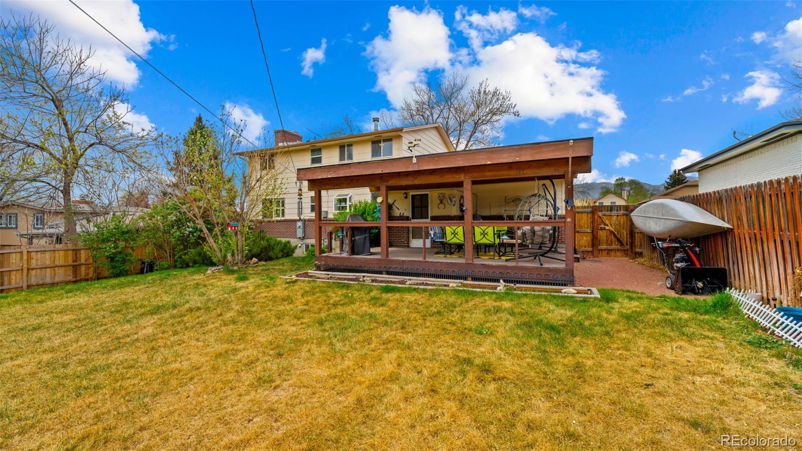 17 Clover Circle Colorado Springs CO 80906