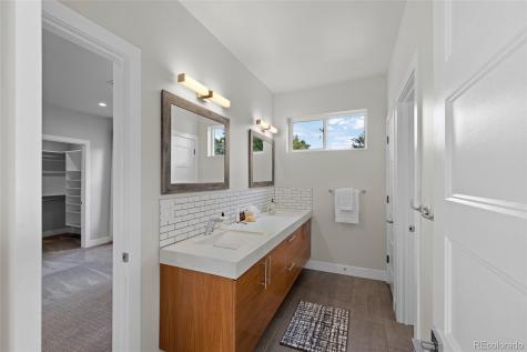 7820 W 59th Avenue Arvada CO 80004