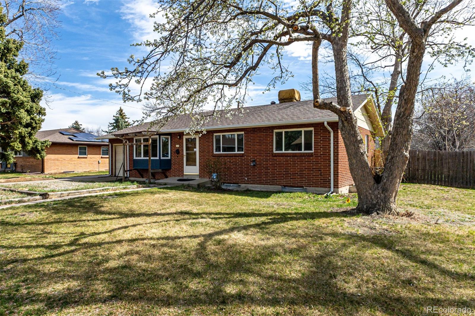 40 Dover Street Lakewood CO 80226