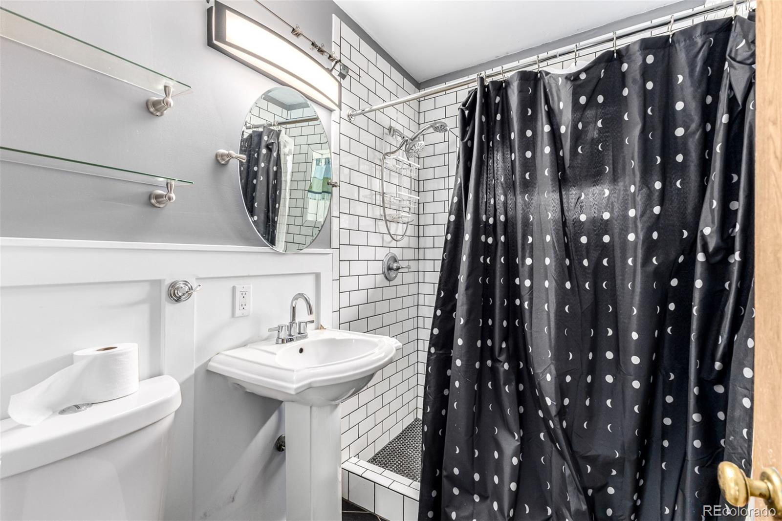40 Dover Street Lakewood CO 80226