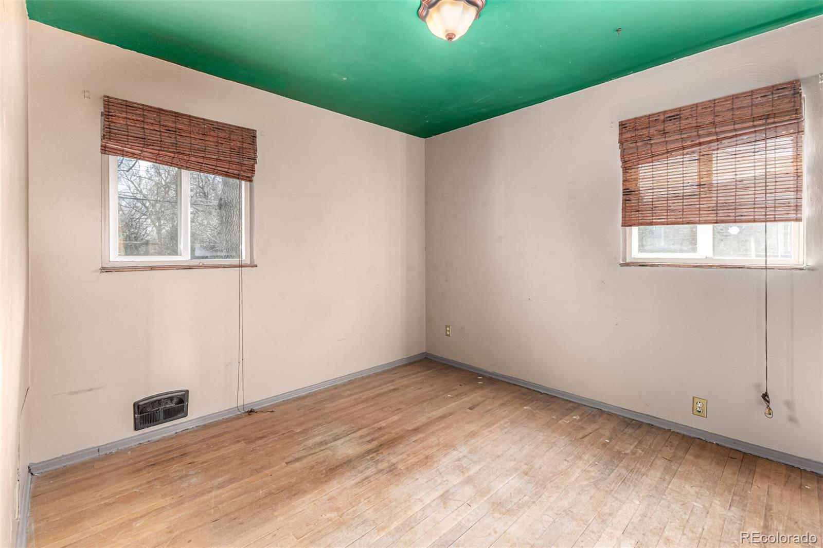 40 Dover Street Lakewood CO 80226