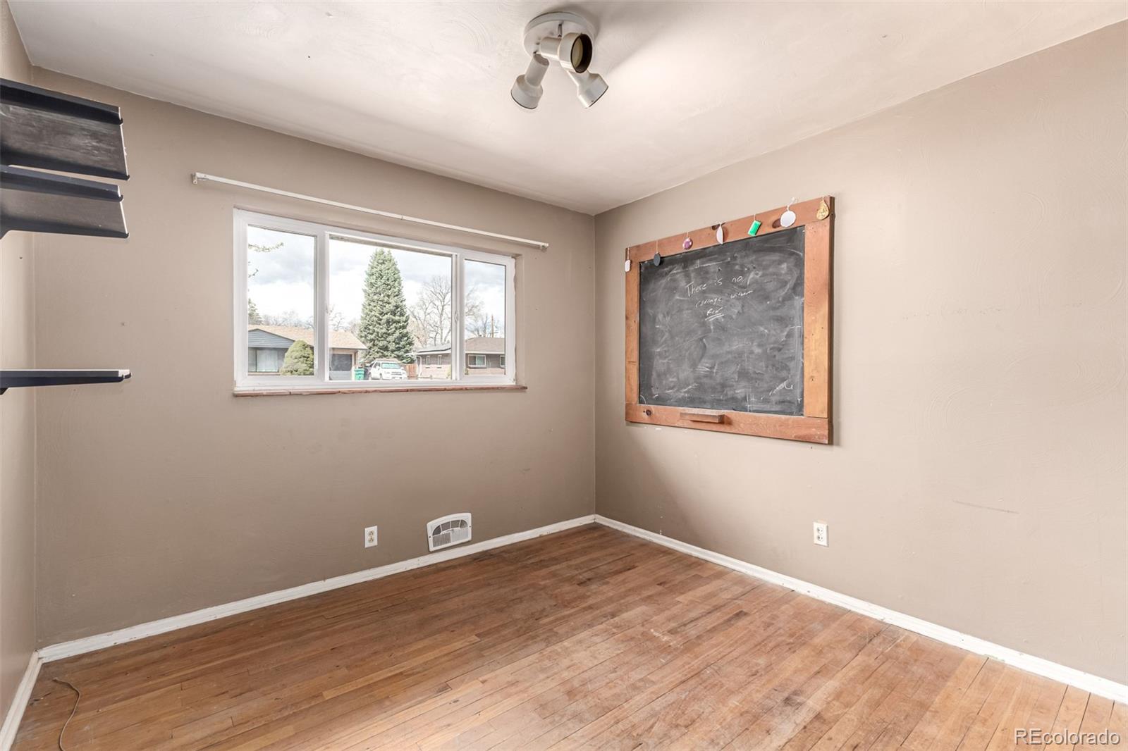 40 Dover Street Lakewood CO 80226