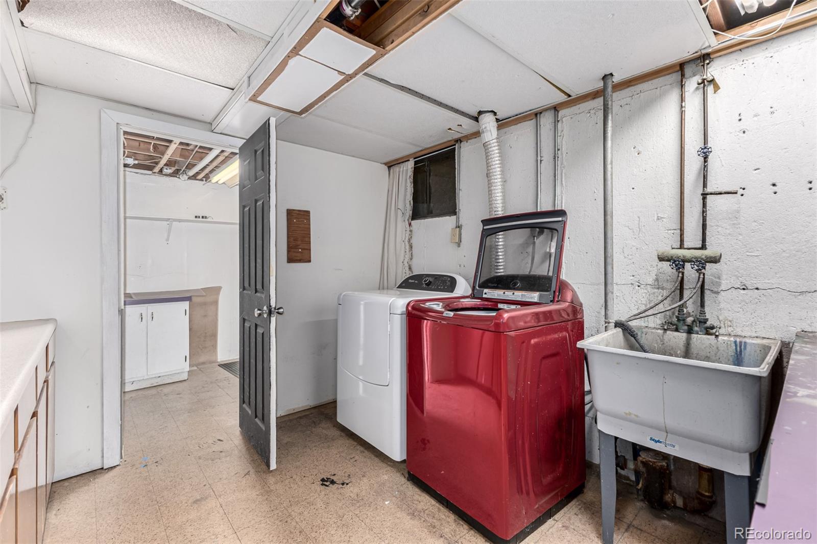 40 Dover Street Lakewood CO 80226