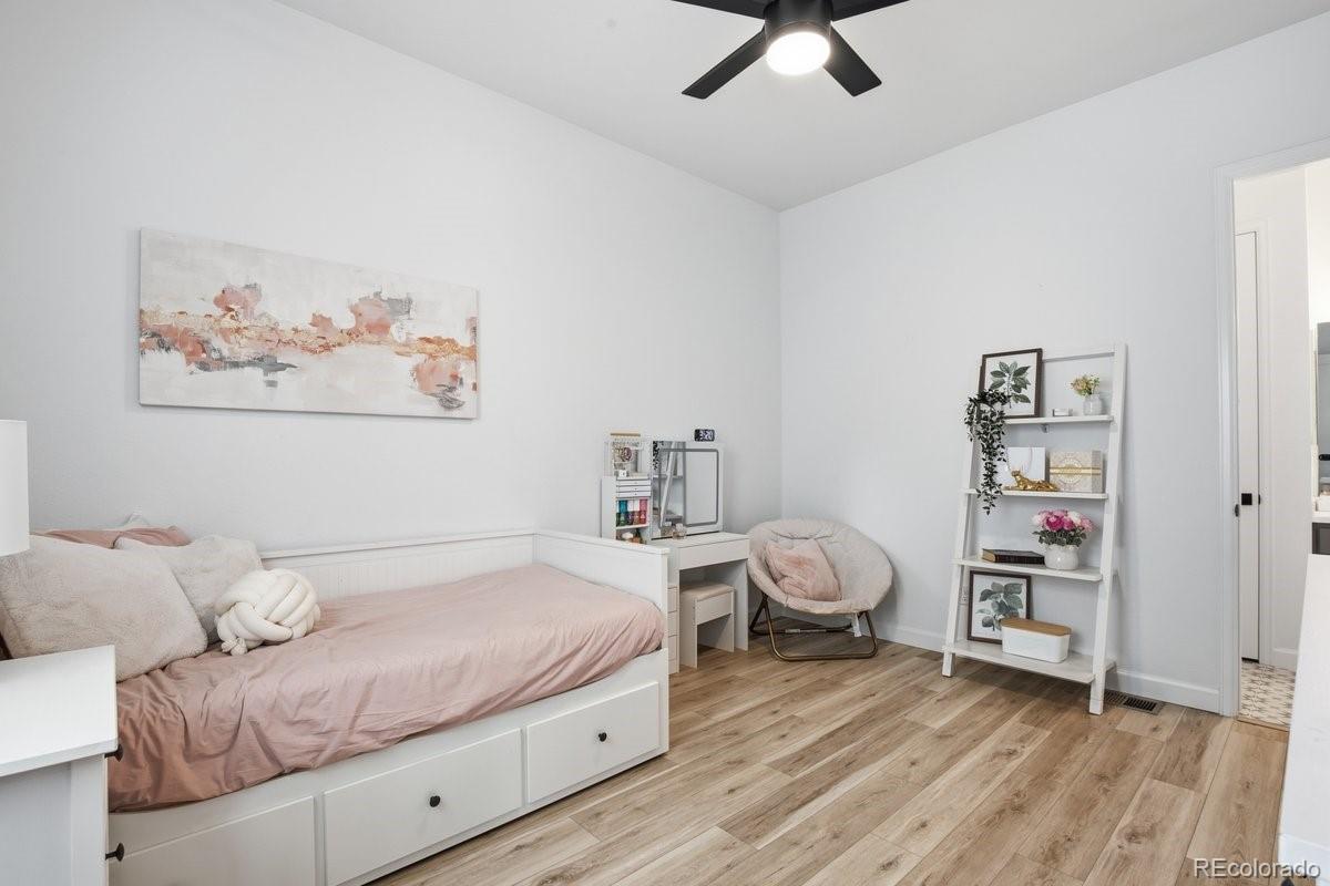 9006 Chalk Creek Place Littleton CO 80125