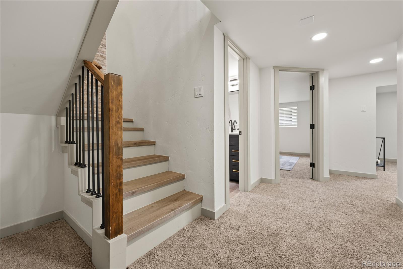 3060 W 55th Place Denver CO 80221